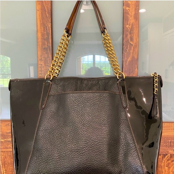 Coach Ava Tote. Classy. With a beautiful pebble leather feel! - Picture 5 of 9